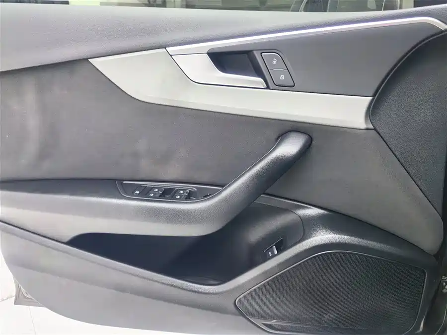 Used Audi A4L 2020 40 TFSI luxury and dynamic model