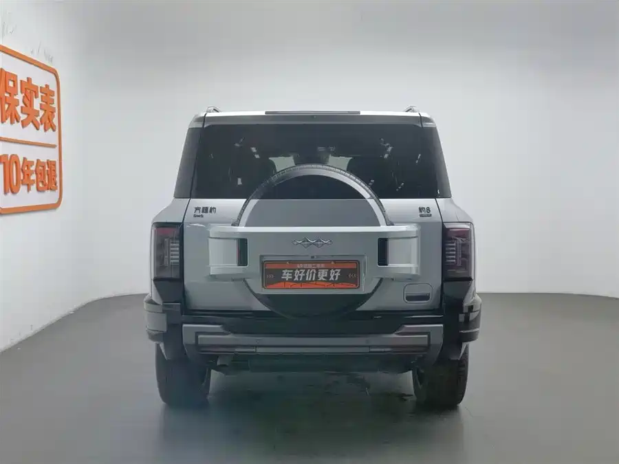 900x675_0_q87_c42_autohomecar__ChtpWGkVp-WAEJ_2AAD_kVJoSM0822.jpg.webp Used BYD Leopard 8 2025 Zhiyong flagship version 7 seats