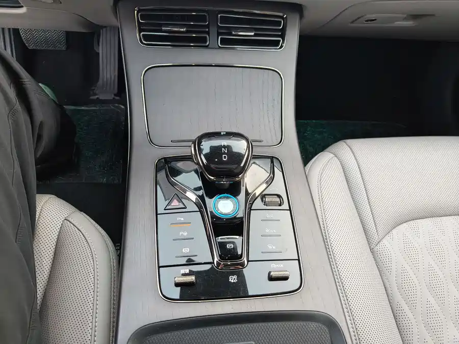 Used BYD Han 2025 EV smart driving version 701KM lidar flagship model