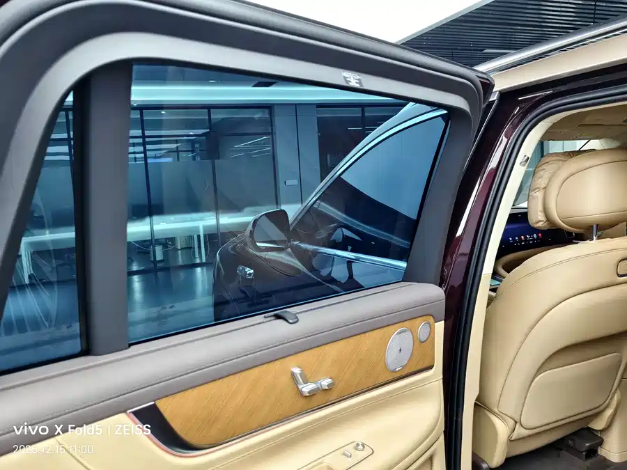 Used AITO M9 2025 extended range Ultra version 52kWh 5-seater version