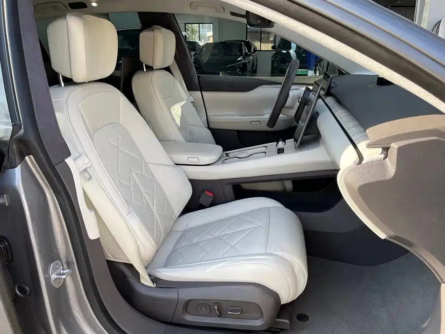 900x675_0_q87_c42_autohomecar__ChtpWGk_wz6Ae4MVAAh0mQSK1mY552.jpg.webp Used NIO ET7 2024 100kWh Executive Signature Edition