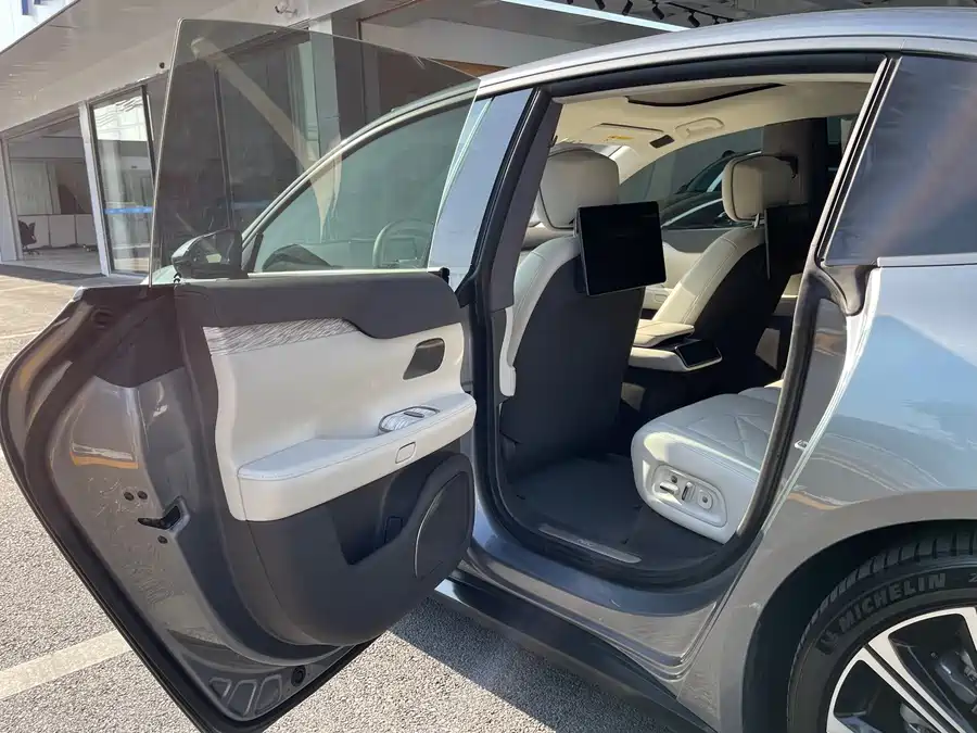 900x675_0_q87_c42_autohomecar__ChtpWGk_wzuAKHv0AAibIhN7LBU540.jpg.webp Used NIO ET7 2024 100kWh Executive Signature Edition