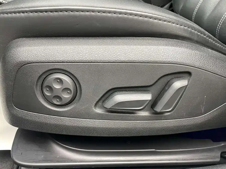 Used Audi A4L 2023 40 TFSI luxury and dynamic model