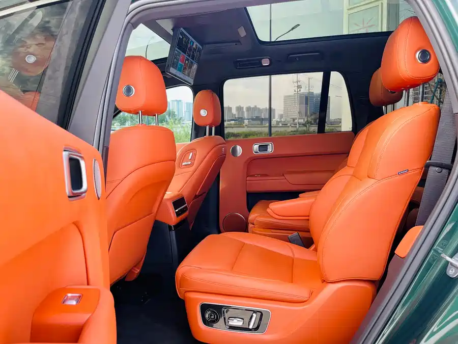 900x675_0_q87_c42_autohomecar__ChtpWGka9-iAEUCUAATng8GPPRY262.jpg.webp Used Li Auto L9 2023 Pro