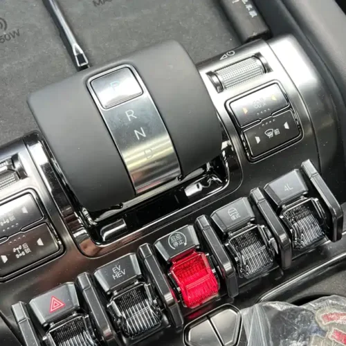 900x675_0_q87_c42_autohomecar__ChtpWGkazIqAFLglAAsVMQQ7JOM952.jpg.webp Used BYD Leopard 8 2025 Zhiyong flagship version 7 seats