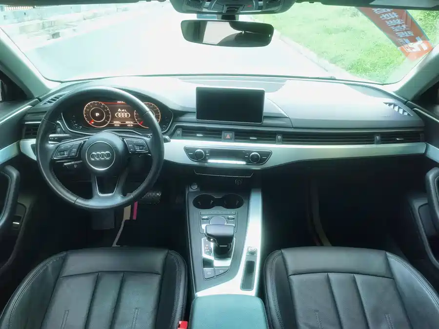 Used Audi A4L 2018 30th Anniversary Model 40 TFSI Fashion Model