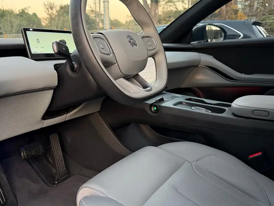 900x675_0_q87_c42_autohomecar__ChtpWGkduU6AJGVyAAgRqUQBEAE497.jpg.webp Used NIO ET5T 2024 model 75kWh Touring