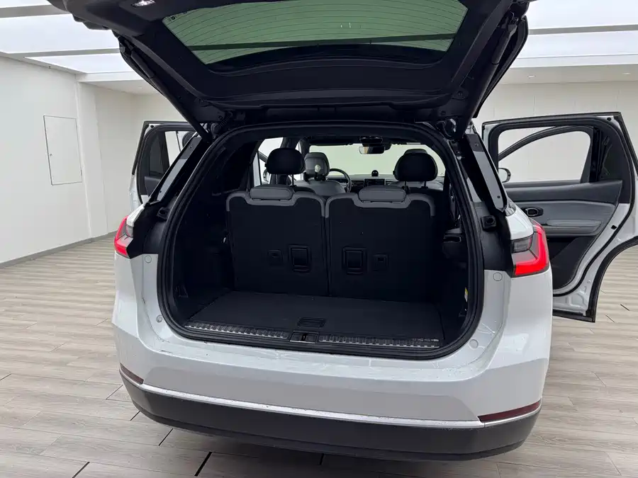 900x675_0_q87_c42_autohomecar__ChtpWGkiedqAcKFPAAdBV31Kjg0386.jpg.webp Used NIO ES8 2020 415KM Signature Edition Six-Seater Edition