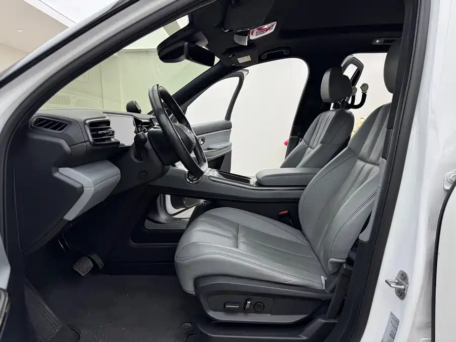 900x675_0_q87_c42_autohomecar__ChtpWGkieduAY6rUAAcyIKMQtvA097.jpg.webp Used NIO ES8 2020 415KM Signature Edition Six-Seater Edition