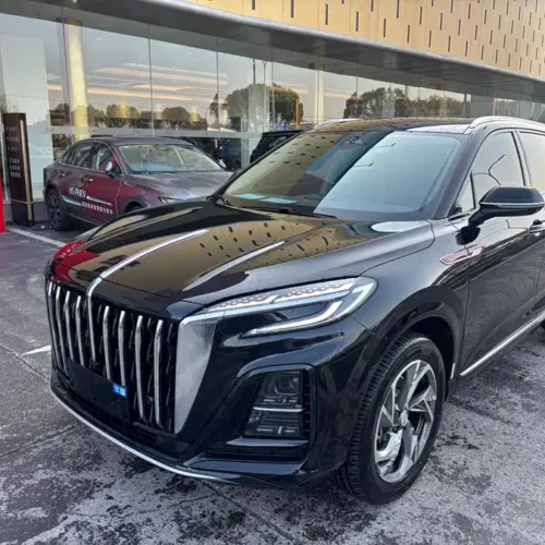 900x675_0_q87_c42_autohomecar__ChtpWGkjviyAUFutAA4iUkCeXyE424.jpg.webp Used Hongqi HS3 PHEV 2024 115km Jinwei Edition