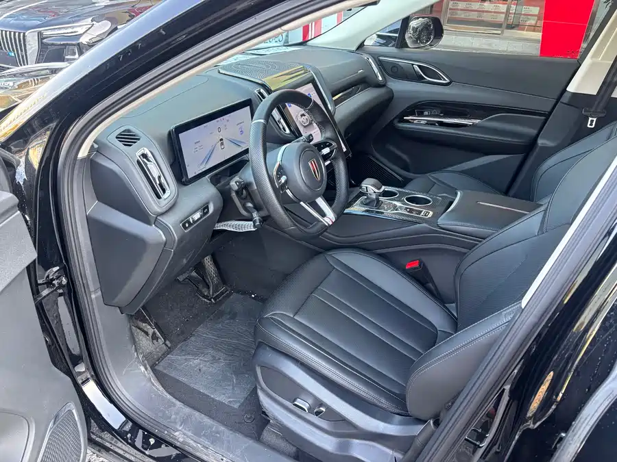 900x675_0_q87_c42_autohomecar__ChtpWGkjvjGAduACAAw4NCl5m4s784.jpg.webp Used Hongqi HS3 PHEV 2024 115km Jinwei Edition