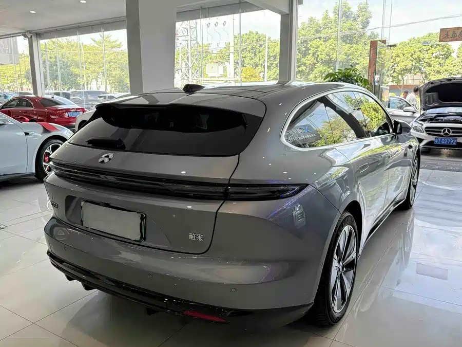 900x675_0_q87_c42_autohomecar__ChtpWGkkV8KAJDBgAAX1A-E2r-s661.jpg.webp Used NIO ET5T 2025 75kWh Touring