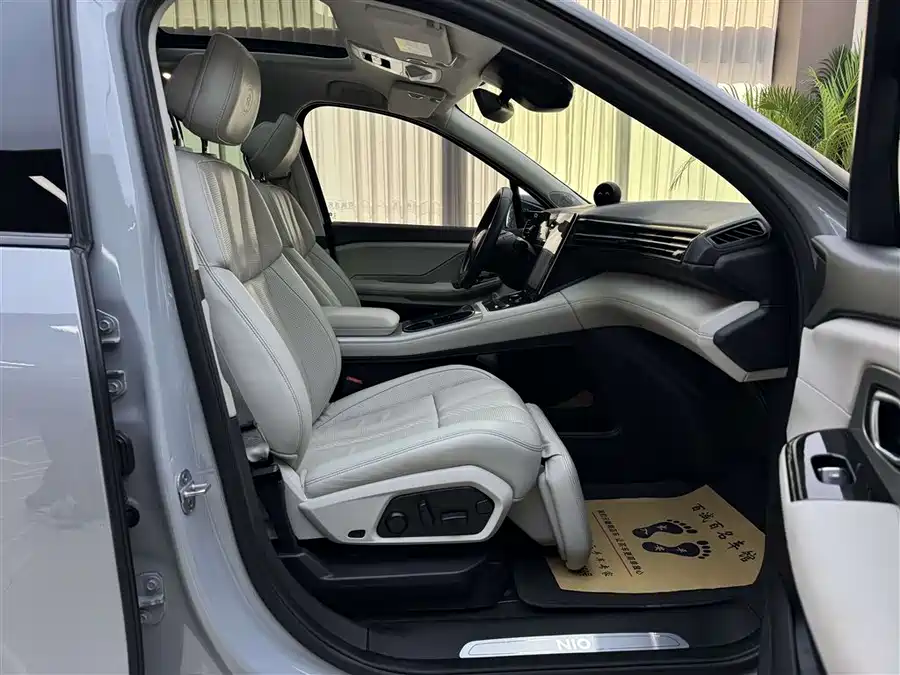 900x675_0_q87_c42_autohomecar__ChtpWGkkZIqAVHEVAAIC0Kj38yY043.jpg.webp Used NIO ES8 2018 Founder Edition