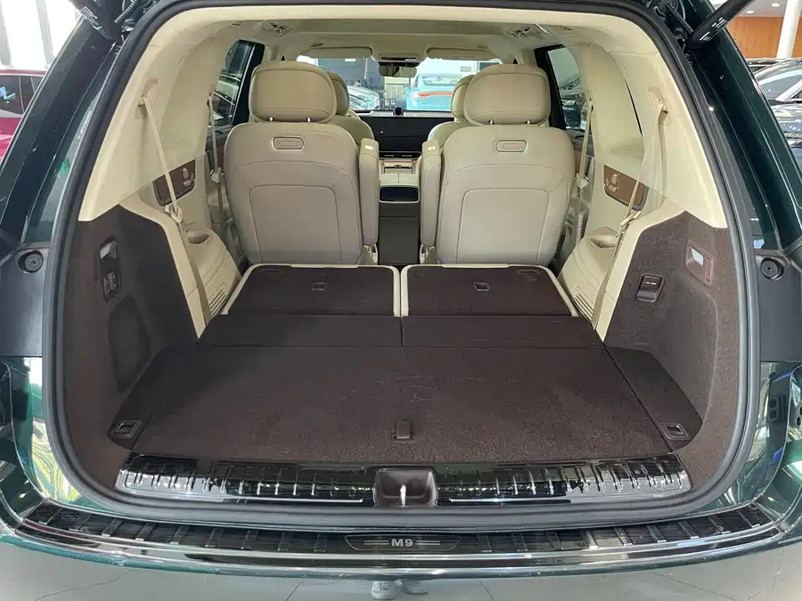 900x675_0_q87_c42_autohomecar__ChtpWGkmmtyAAEmKAAotIvzP6oQ992.jpg.webp Used AITO M9 2024 extended range Max version 42kWh 6-seater version