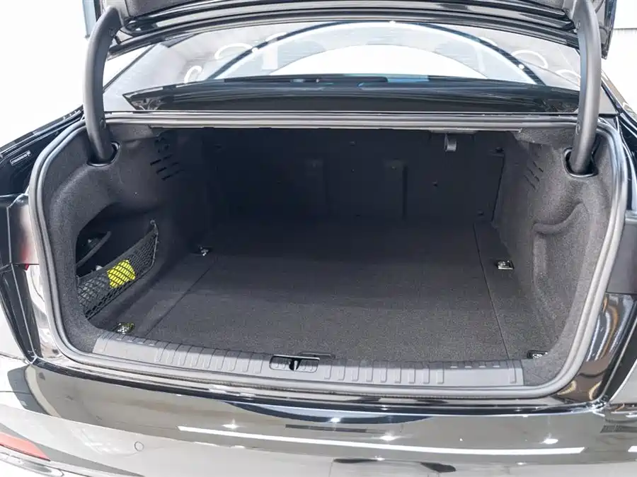 900x675_0_q87_c42_autohomecar__ChtpWGkn_TGALTQbAAHdcxE-R6k585.jpg.webp Used Audi A6L 2024 45 TFSI Premium Dynamic Model