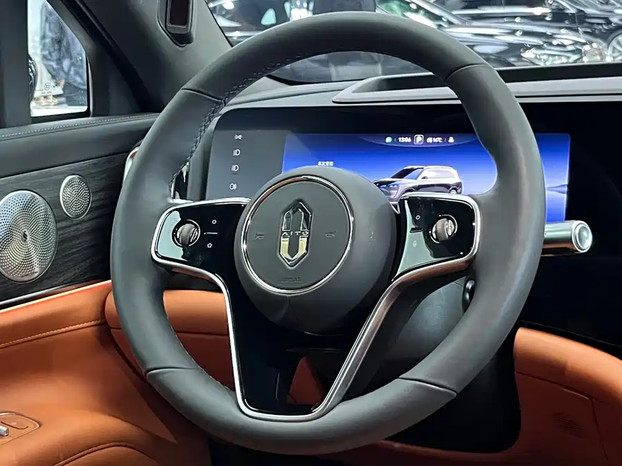 900x675_0_q87_c42_autohomecar__ChtpWGkpSLCAJtBBAAfMU9Xmhu8985.jpg.webp Used AITO M9 2024 extended range Ultra version 52kWh 5-seater version