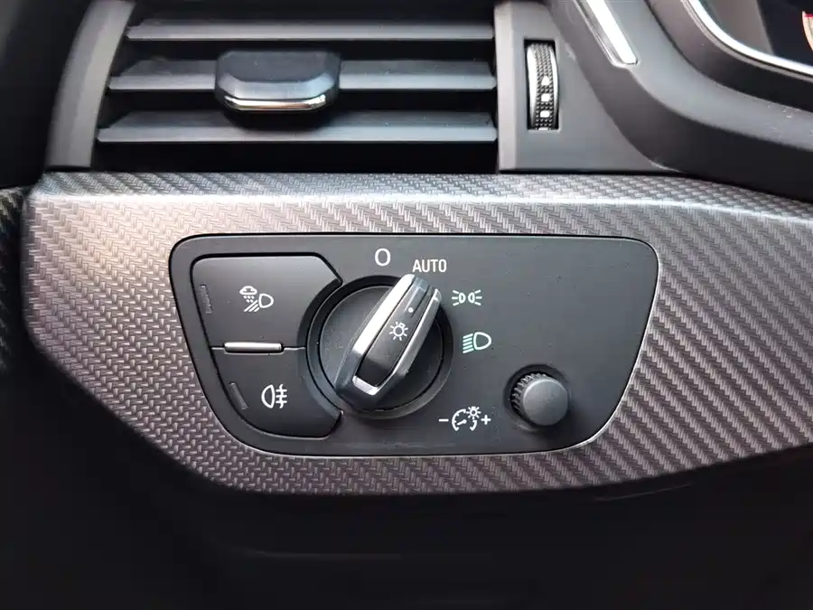 Used Audi A4L 2022 40 TFSI quattro RS kit combustion speed type