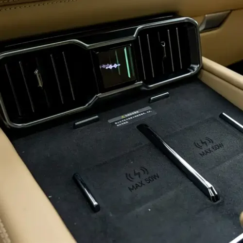 900x675_0_q87_c42_autohomecar__ChtpWGkqtS6Ac1uRAAFhjqWTehY970.jpg.webp Used BYD Leopard 8 2025 Zhiyong flagship version 7 seats