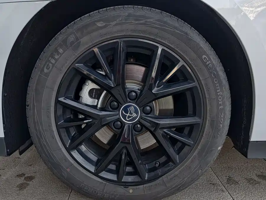 900x675_0_q87_c42_autohomecar__ChtpWGkqtdaAXEVaAAWM-MEqn6c099.jpg.webp Used BYD Han 2024 DM-i Honor Edition 121KM Premium Type