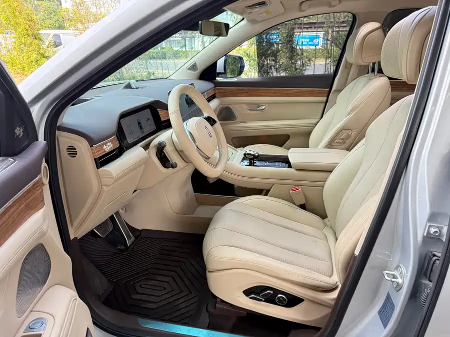 Used HUAWEI AITO M7 2024 1.5T rear drive Plus version 5 seats