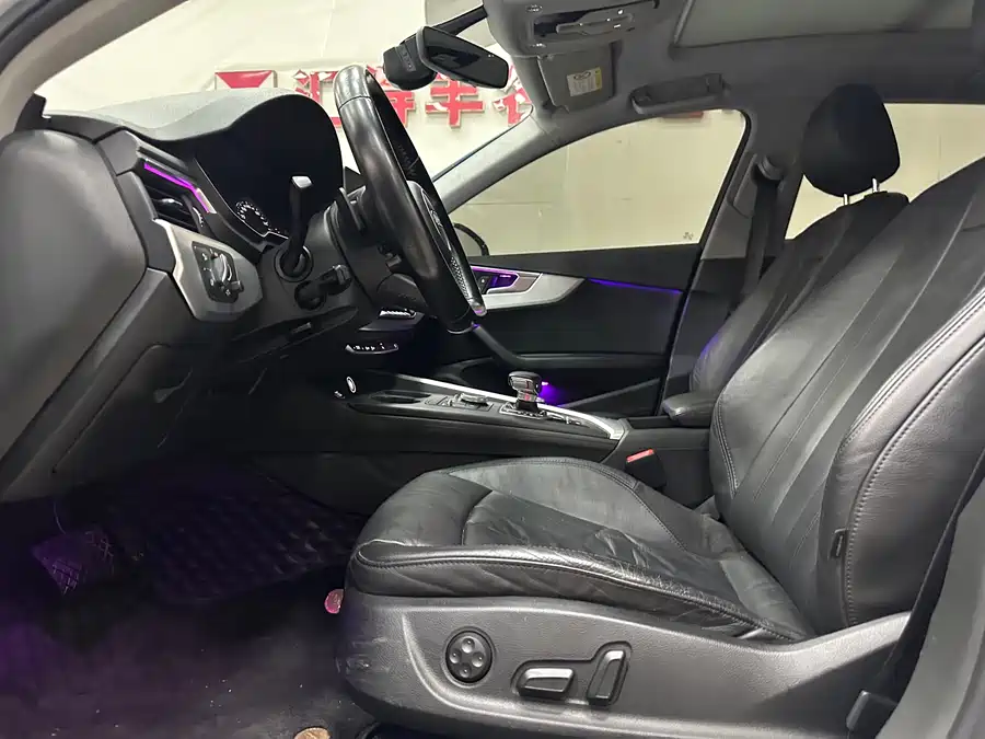 Used Audi A4L 2019 45 TFSI quattro personalized sports version National V