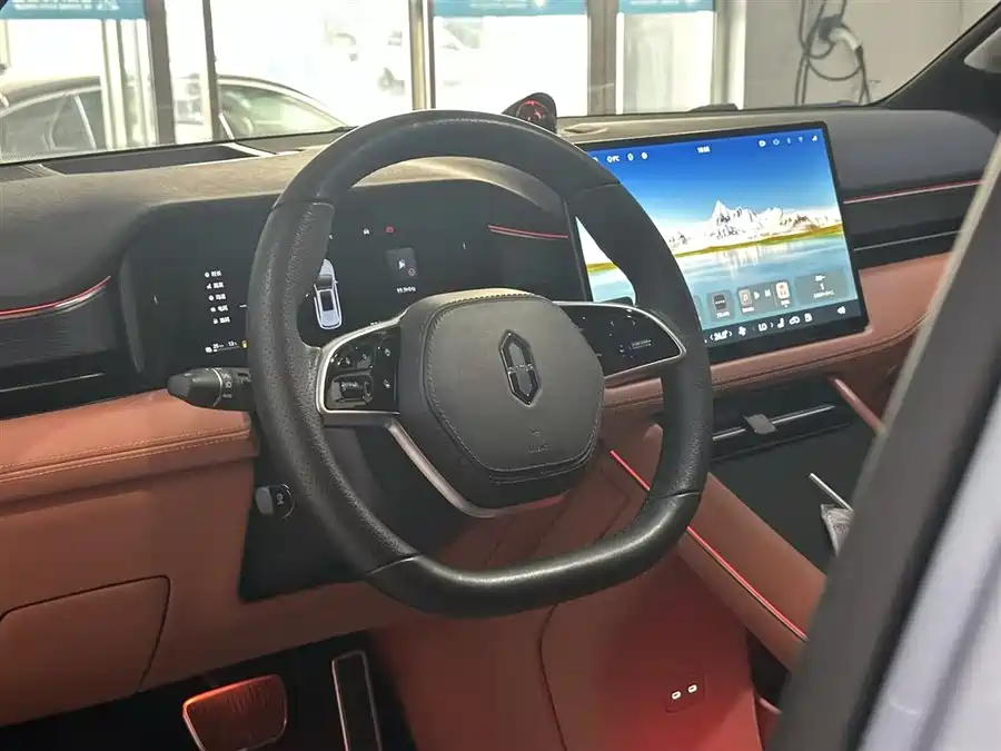 900x675_0_q87_c42_autohomecar__ChtpWGktDomAKhUqAAFyUMGla9Y278.jpg.webp Used HUAWEI AITO M7 2024 1.5T Intelligent Driving Four-wheel Drive Pro Version 5 Seats