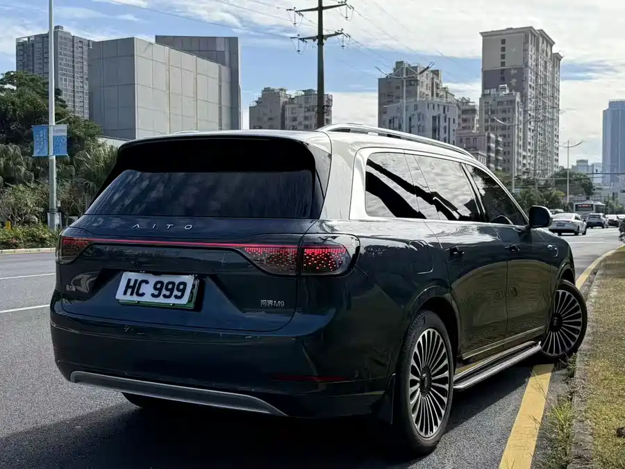 900x675_0_q87_c42_autohomecar__ChtpWGkuoUSADhsRAAZ1tx7L-2I728.jpg.webp Used AITO M9 2024 extended range Ultra version 42kWh 6-seater version