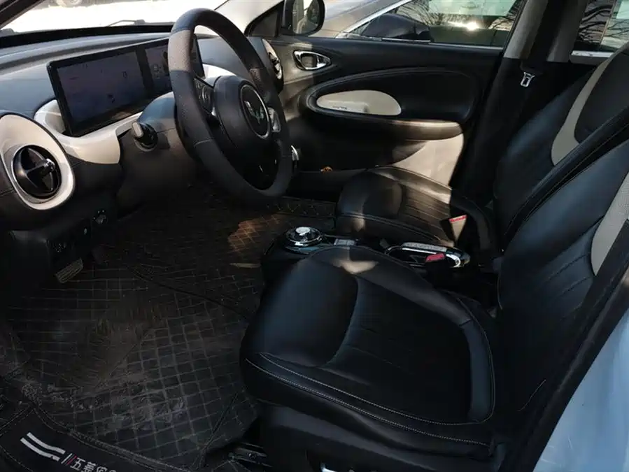 900x675_0_q87_c42_autohomecar__ChtpWGkuvQ-ALHHIAAF8o3QHKtI017.jpg.webp Used Wuling Bingo 2023 model 410km Lingxi exclusive model