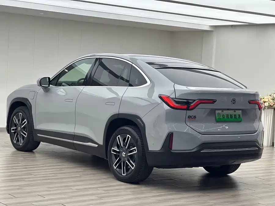 900x675_0_q87_c42_autohomecar__ChtpWGkxPbWAER8zAAgzHUhAwmc576.jpg.webp Used NIO EC6 2020 615KM Performance Edition