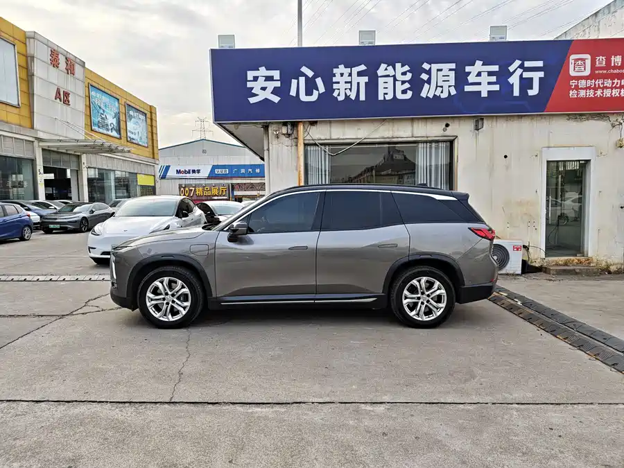 900x675_0_q87_c42_autohomecar__ChtpWGkxVdGAakxTAAmCMKi0A70281.jpg.webp Used NIO ES8 2018 model 355KM base version six-seater version