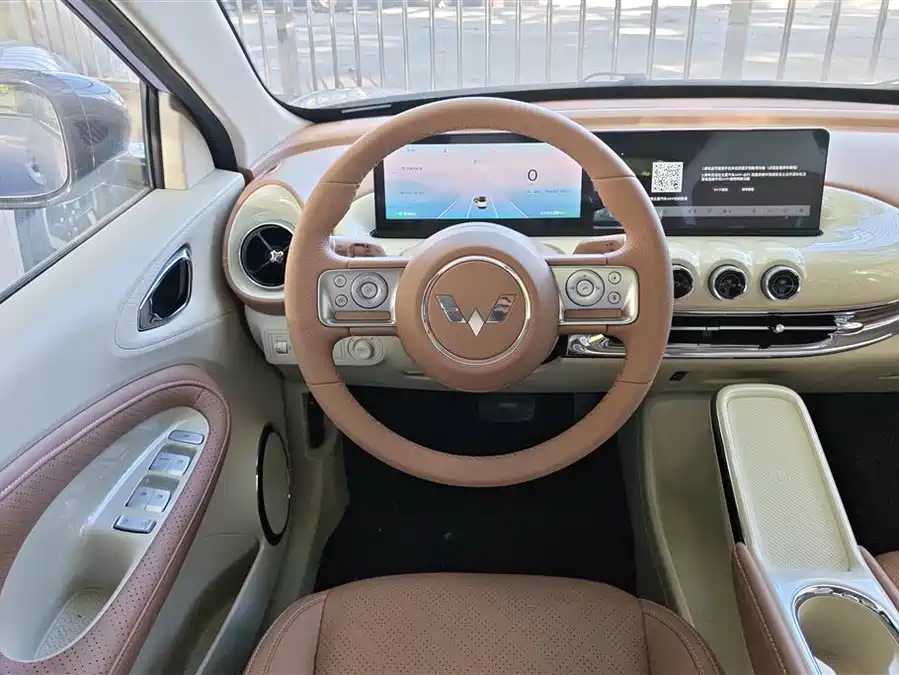 900x675_0_q87_c42_autohomecar__ChtpWGlADWKAYE8rAAH8Z7qeG7c467.jpg.webp Used Wuling Bingo 2025 model 410km Lingxi exclusive model