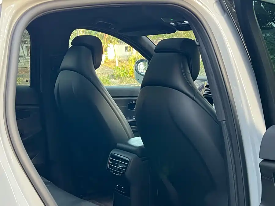 900x675_0_q87_c42_autohomecar__ChtpWGlBdO6APx23AAbCzm2cFwA147.jpg.webp Used NIO EC6 2022 100kWh sports version