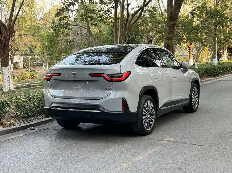 900x675_0_q87_c42_autohomecar__ChtpWGlBdUyAcEzLAAMFW5NHMsA848.jpg.webp Used NIO EC6 2022 100kWh sports version