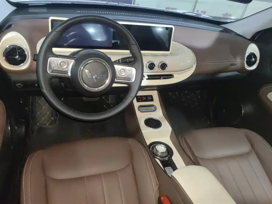 Used Wuling Bingo 2024 model 333km Lingxi Internet model