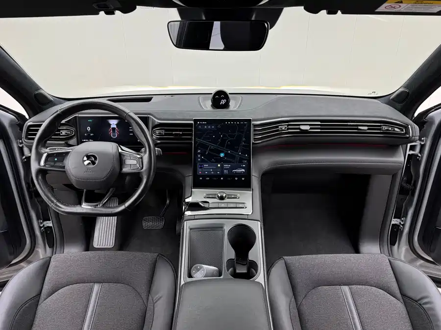 900x675_0_q87_c42_autohomecar__ChtpWGlCM9OAUt-ZAAkNETKbi4Y158.jpg.webp Used NIO EC6 2020 615KM Performance Edition