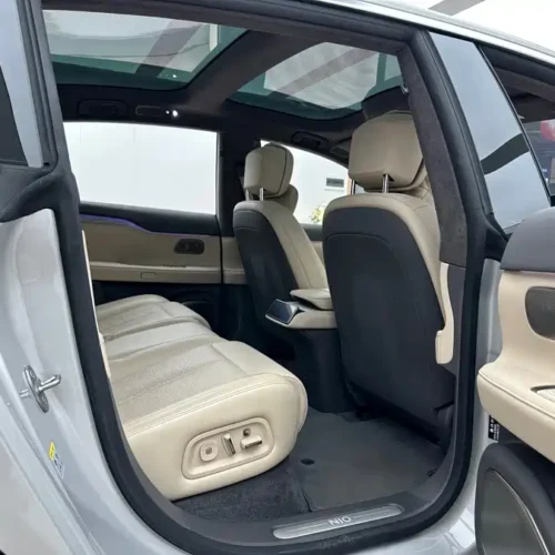 900x675_0_q87_c42_autohomecar__ChtpWGlCWuOAaW9XAAd3AHFInqY959.jpg.webp Used NIO ET7 2024 75kWh Executive Edition