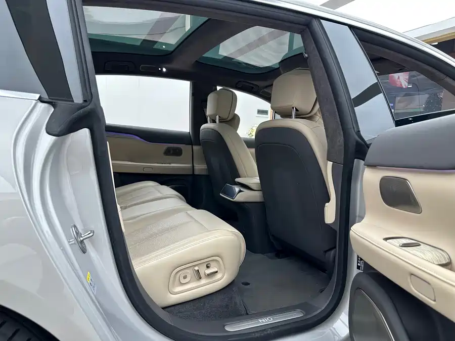 900x675_0_q87_c42_autohomecar__ChtpWGlCWuOAaW9XAAd3AHFInqY959.jpg.webp Used NIO ET7 2024 75kWh Executive Edition