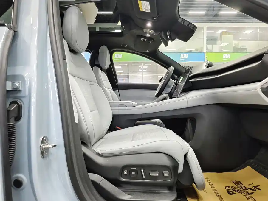 Used NIO ES6 2024 model 75kWh