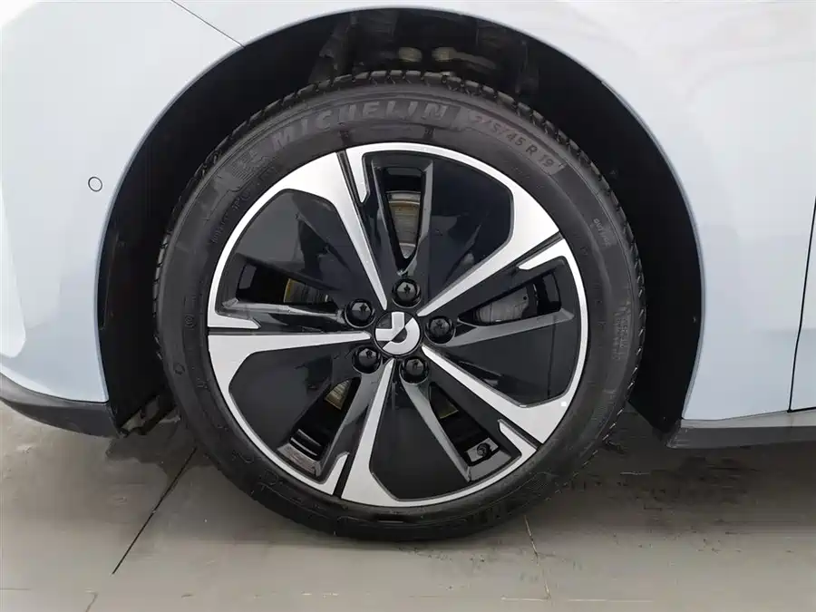 900x675_0_q87_c42_autohomecar__ChtpWGlCgymAVAOFAAFjv2YHNMo060.jpg.webp Used NIO ET5T 2024 model 75kWh Touring