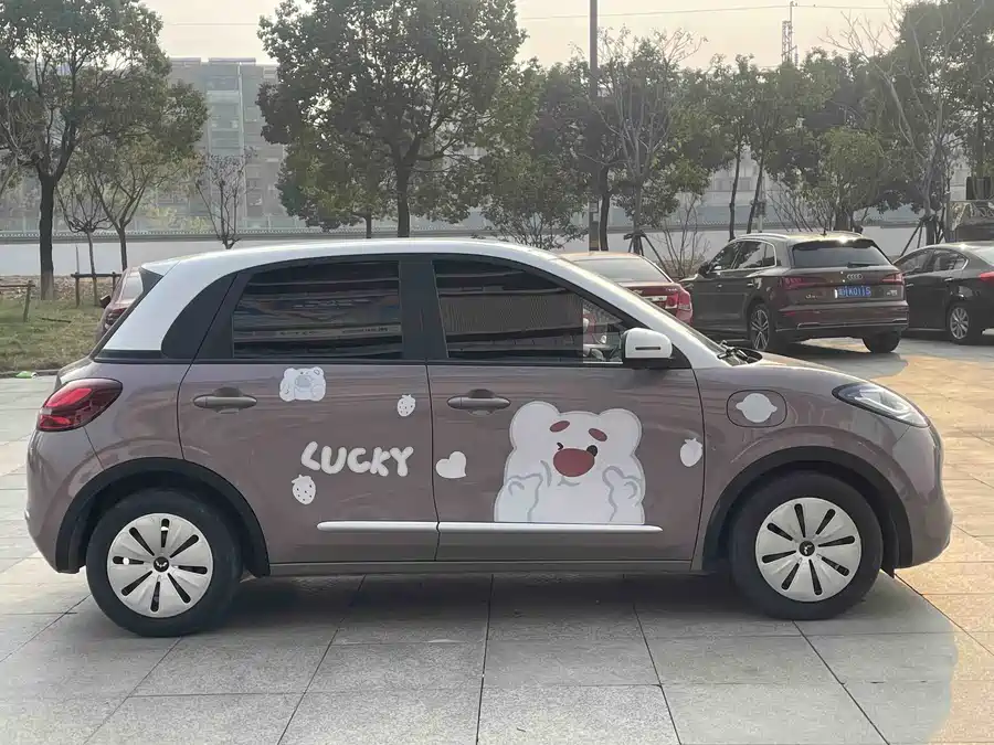 900x675_0_q87_c42_autohomecar__ChtpWGlCksaAIoX-AAbSOrFGcUs887.jpg.webp Used Wuling Bingo 2023 model 203km comfortable model