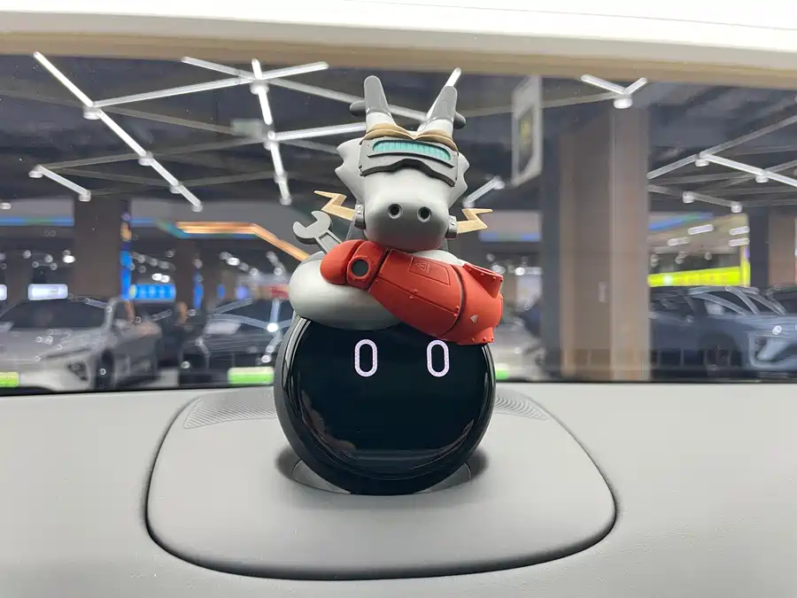 900x675_0_q87_c42_autohomecar__ChtpWGlD1FOAABMMAAa7Y2AalT8834.jpg.webp Used NIO ES8 2023 model 100kWh