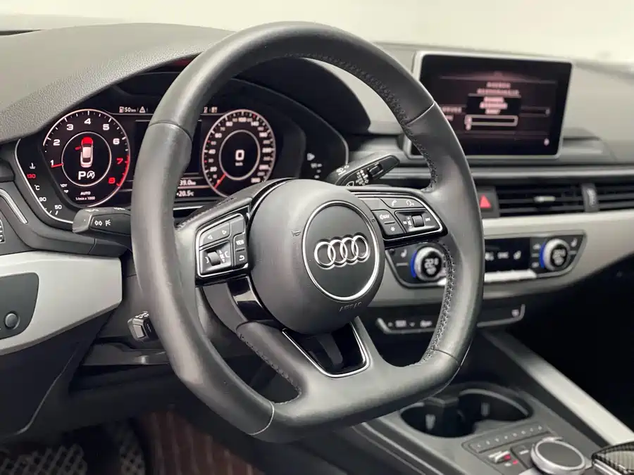 900x675_0_q87_c42_autohomecar__ChtpWGlDXmeABZiiAAfw6WdqthU522.jpg.webp Used Audi A5 (imported) 2019 Sportback 45 TFSI quattro sporty