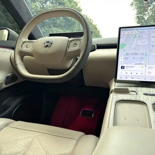 900x675_0_q87_c42_autohomecar__ChtpWGlDZBuAFZ6XAAUk22NlgwM190.jpg.webp Used NIO ET7 2023 100kWh Signature Edition