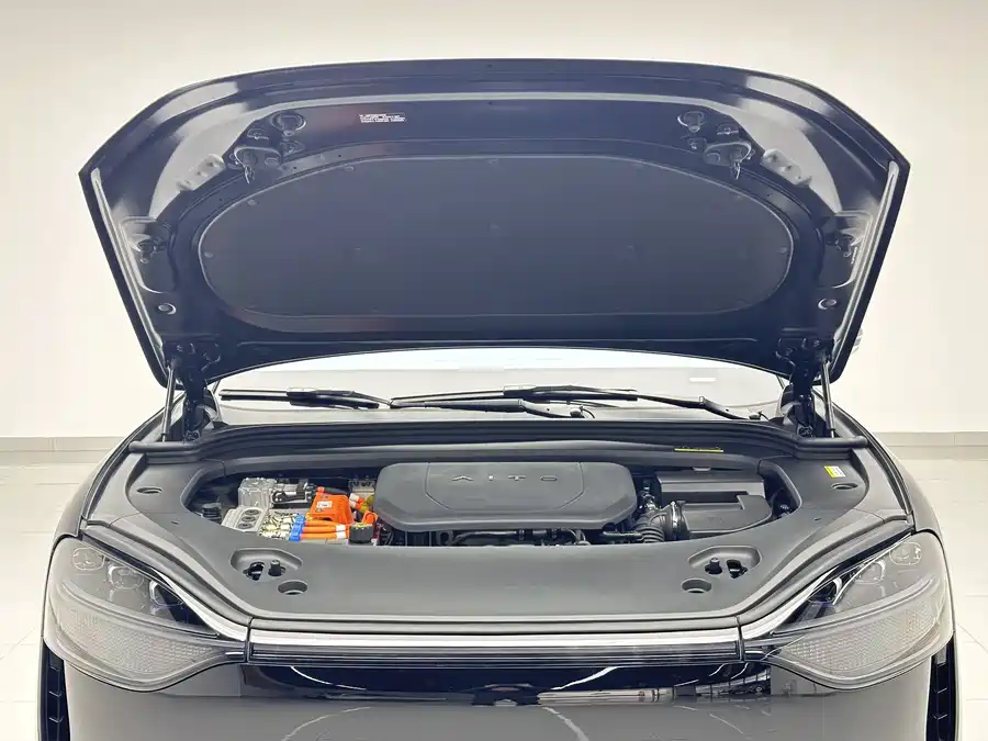 900x675_0_q87_c42_autohomecar__ChtpWGlDmS-AZaczAAUBIDiFjIc135.jpg.webp Used AITO M9 2024 extended range Ultra version 42kWh 6-seater version