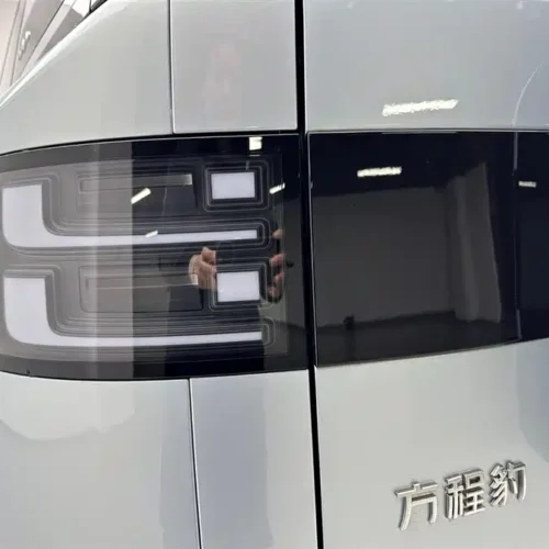 900x675_0_q87_c42_autohomecar__ChtpWGlDr1CADgjIAAFKhRt7Ryk189.jpg.webp Used BYD Leopard Titanium 7 2025 model 135KM two-wheel drive Pro version