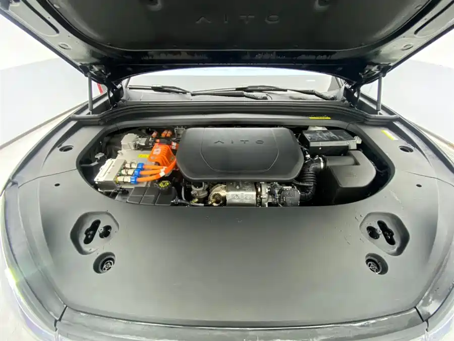 900x675_0_q87_c42_autohomecar__ChtpWGlDuA6AZ0ClAAGZ0Zr4O48758.jpg.webp Used AITO M9 2024 extended range Ultra version 52kWh 6-seater version