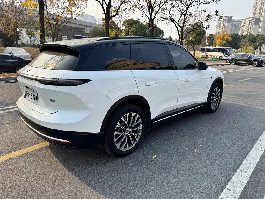 900x675_0_q87_c42_autohomecar__ChtpWGlEFZeAYTnuAA7kwbUUVXM023.jpg.webp Used NIO ES6 2024 model 75kWh