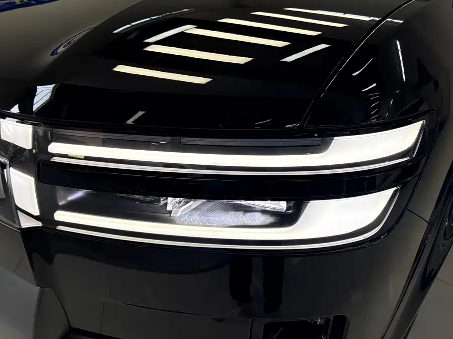 900x675_0_q87_c42_autohomecar__ChtpWGlFCVmAVMt-AAZt2XLSs_k164.jpg.webp Used BYD Leopard Titanium 7 2025 190KM four-wheel drive Ultra version