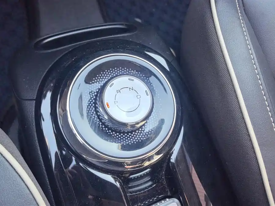 Used Wuling Bingo 2023 model 333km Yuexiang model
