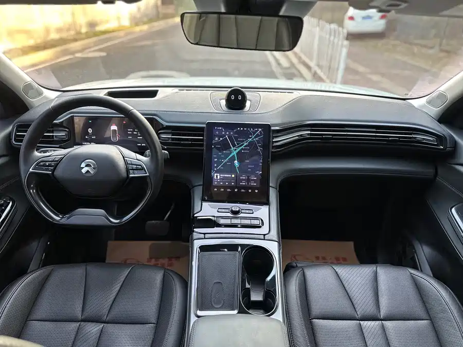 900x675_0_q87_c42_autohomecar__ChtpWGlGCLuASY2kAApsdQ0chDI398.jpg.webp Used NIO ES8 2018 model 355KM baseline version seven-seater version